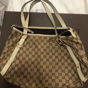 Gucci shoulder bag